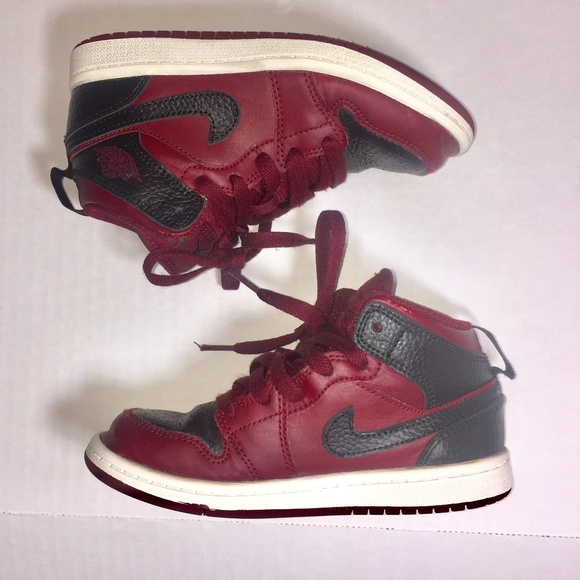 jordan 1 retro mid team red black